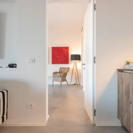 Vogue Retreat - Isulatravel