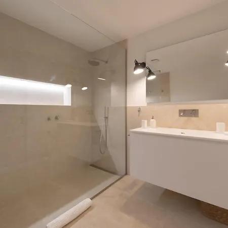 Vogue Retreat - Isulatravel *