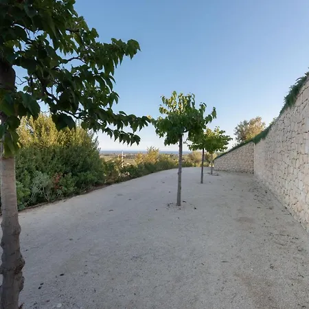 Vogue Retreat - Isulatravel Villa Avola
